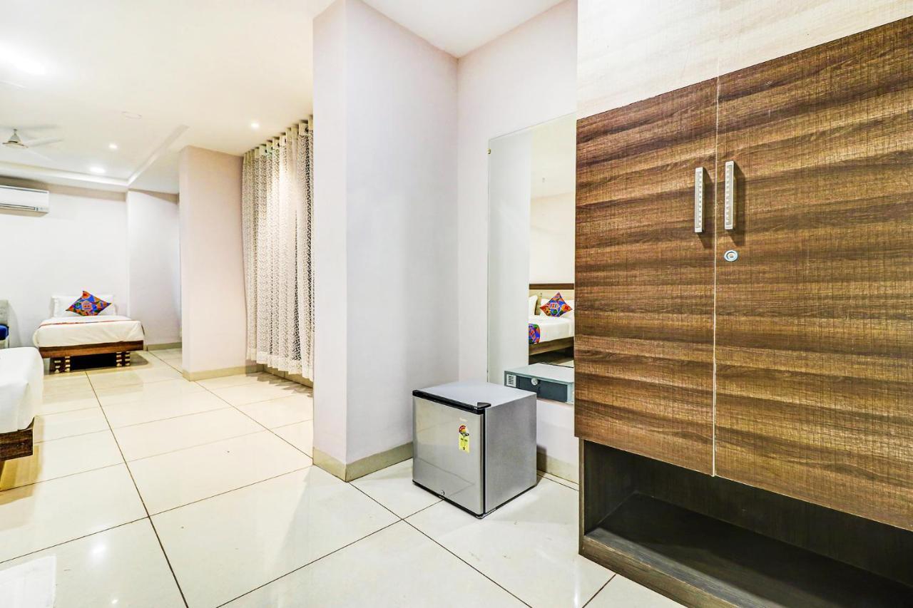 Fabhotel Pishori Inn إندور المظهر الخارجي الصورة