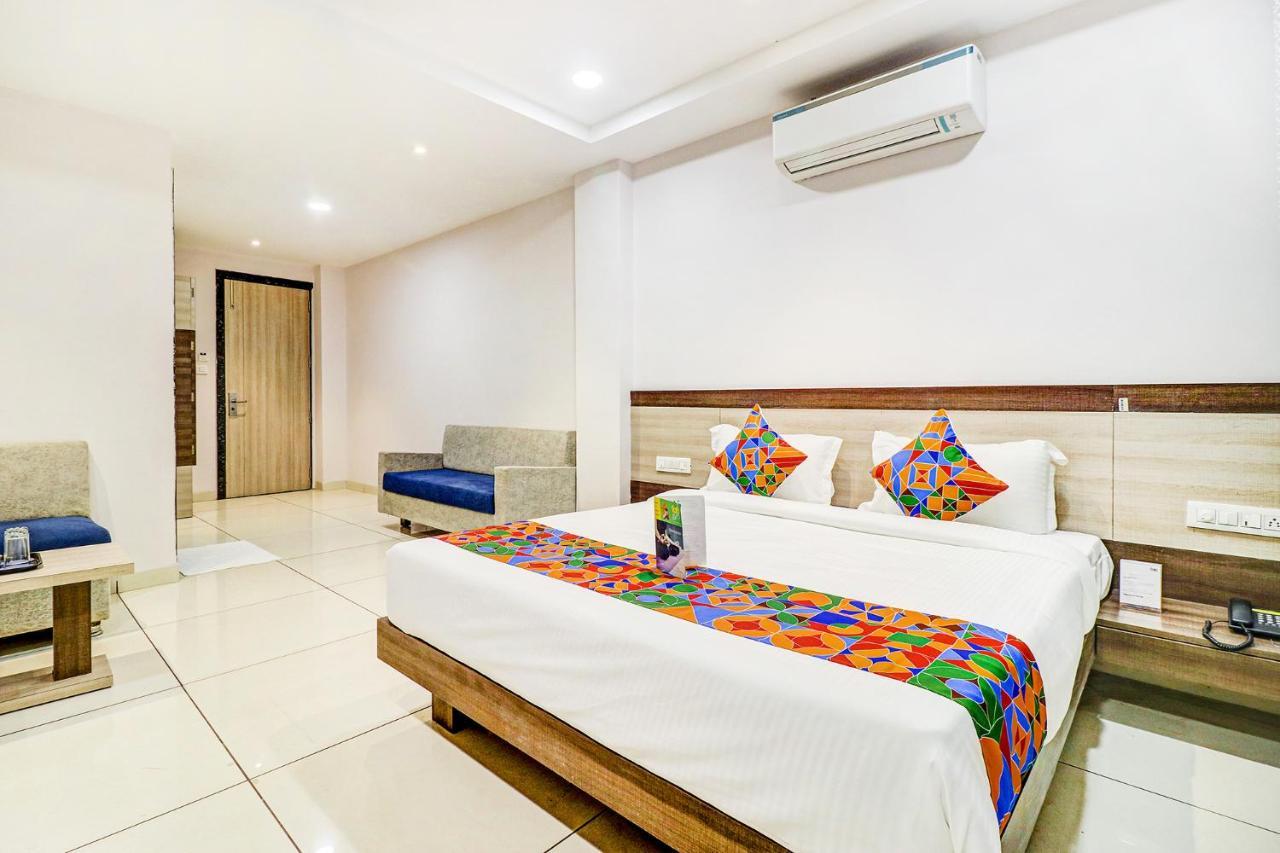 Fabhotel Pishori Inn إندور المظهر الخارجي الصورة