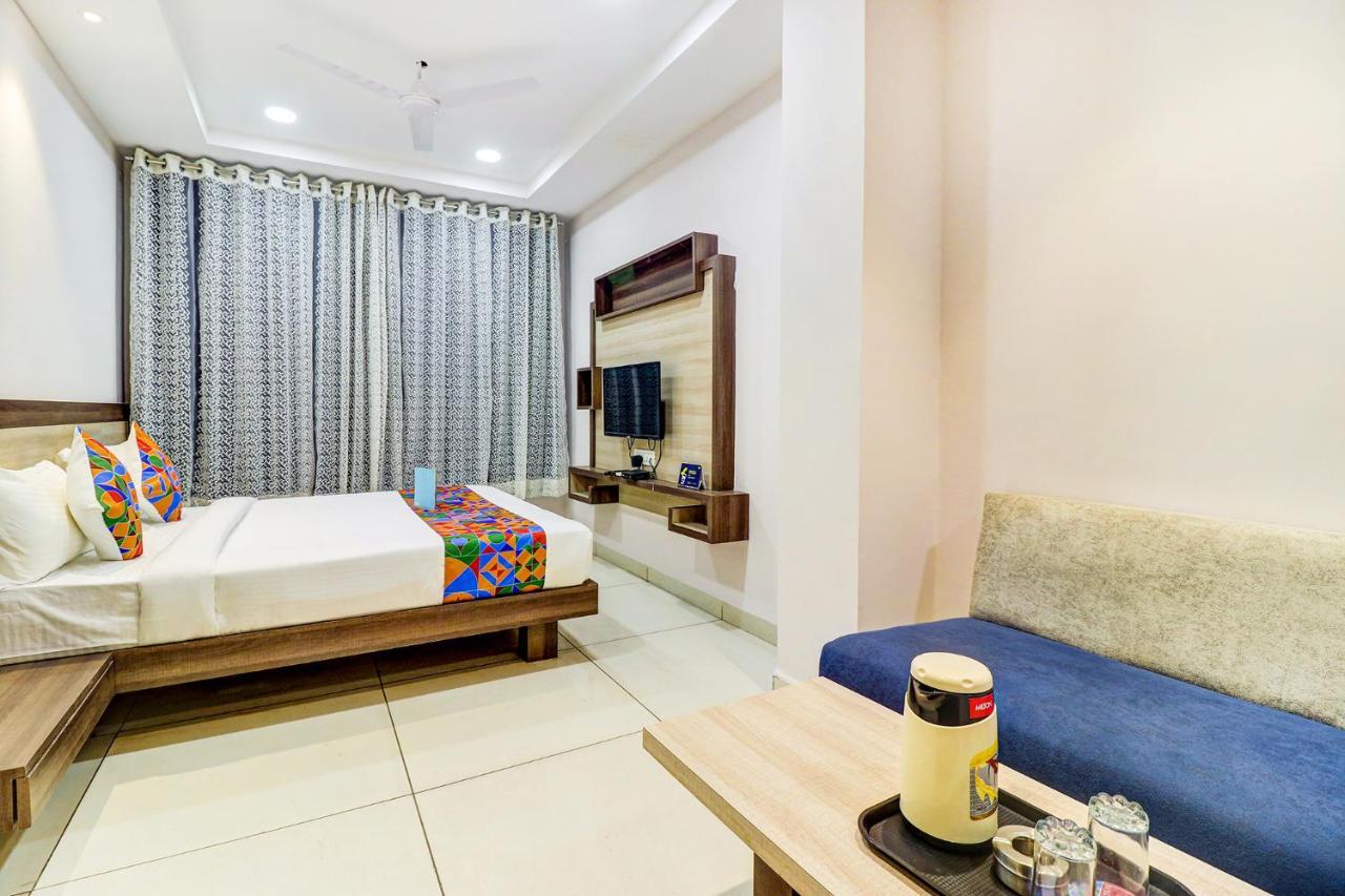 Fabhotel Pishori Inn إندور المظهر الخارجي الصورة